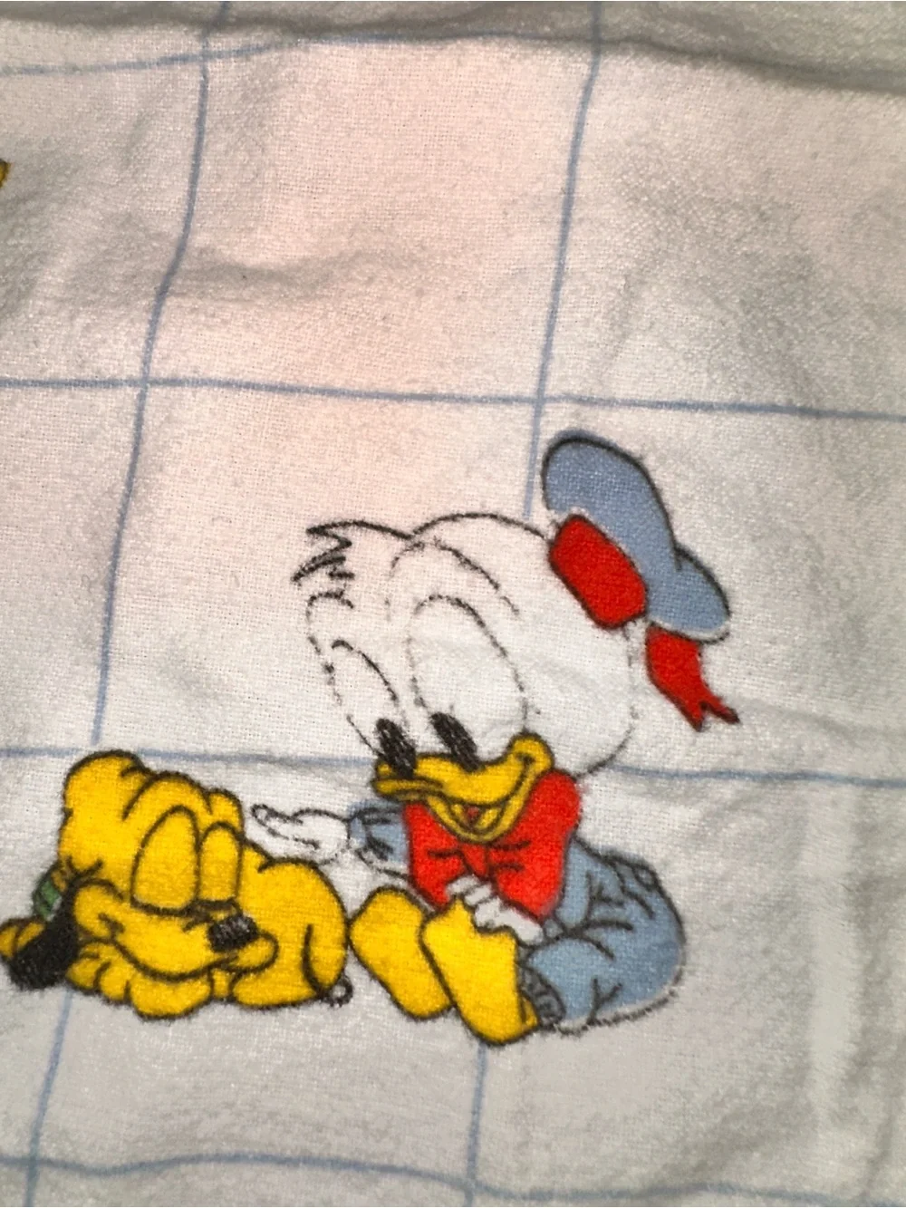 Vintage 1984 Dundee Disney Babies Flannel Baby Blanket Hearts Mickey Mouse